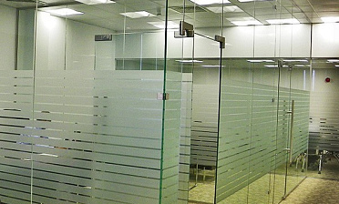 Стеклянные перегородки для офиса купить в Самаре