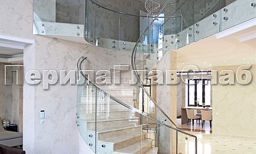 Стеклянные ограждения винтовой лестницы и баллюстрады купить в Самаре