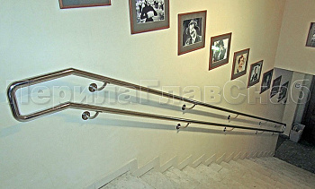 Двойной пристенный поручень из нержавейки в Самаре. Готовые проекты ПерилаГлавСнаб Двойной пристенный поручень из нержавейки в Самаре. Готовые проекты ПерилаГлавСнаб