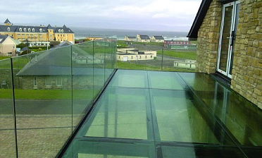 Стеклянные полы на балконе купить в Самаре