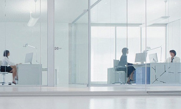 Стеклянные прозрачные перегородки в офис премиум купить в Самаре