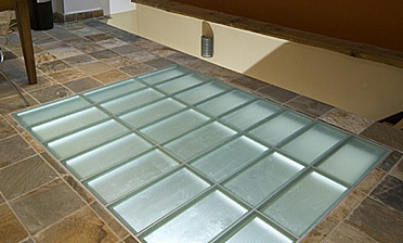 Стеклянный пол в квартиру с подсветкой купить в Самаре