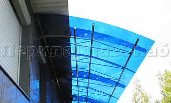 Козырек на каркасе из поликарбоната в Самаре. Готовые проекты ПерилаГлавСнаб Козырек на каркасе из поликарбоната в Самаре. Готовые проекты ПерилаГлавСнаб