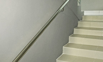 Пристенный поручень из нержавеющей стали в Самаре. Готовые проекты ПерилаГлавСнаб Пристенный поручень из нержавеющей стали в Самаре. Готовые проекты ПерилаГлавСнаб