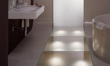 Стеклянные полы в ванной купить в Самаре