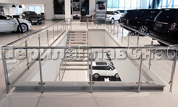 Ограждение атриума со стеклом и стойками в Самаре. Готовые проекты ПерилаГлавСнаб