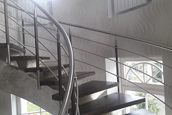 Перила и ограждения из нержавейки и дерева в Самаре. Готовые проекты ПерилаГлавСнаб - фото 1