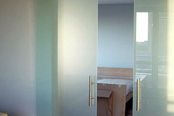 Раздвижные стеклянные двери в Самаре. Готовые проекты ПерилаГлавСнаб - фото 7 Раздвижные стеклянные двери в Самаре. Готовые проекты ПерилаГлавСнаб - фото 7