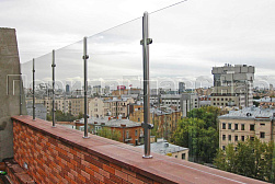 Стеклянные перила для балконов в Самаре. Готовые проекты ПерилаГлавСнаб - фото 10