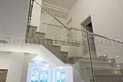 Стеклянные перила для колодезных лестниц в Самаре. Готовые проекты ПерилаГлавСнаб - фото 7