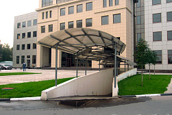 Козырьки и навесы на металлокаркасе в Самаре. Готовые проекты ПерилаГлавСнаб - фото 23