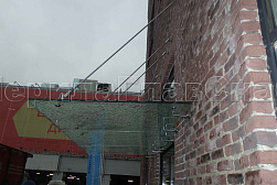 Стеклянные козырьки на вантах в Самаре. Готовые проекты ПерилаГлавСнаб - фото 21