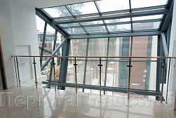 Стеклянные ограждения для торговых  и бизнес центров в Самаре. Готовые проекты ПерилаГлавСнаб - фото 10 Стеклянные ограждения для торговых  и бизнес центров в Самаре. Готовые проекты ПерилаГлавСнаб - фото 10