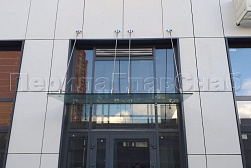 Стеклянные козырьки на вантах в Самаре. Готовые проекты ПерилаГлавСнаб - фото 11