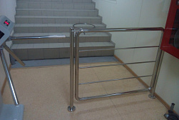 Ограждение лестницы от детей в Самаре. Готовые проекты ПерилаГлавСнаб - фото 7