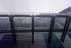 Стеклянные козырьки на спайдерах в Самаре. Готовые проекты ПерилаГлавСнаб - фото 10