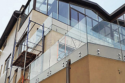 Стеклянные перила для балконов в Самаре. Готовые проекты ПерилаГлавСнаб - фото 5