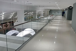 Цельностеклянные ограждения на несущем стекле в Самаре. Готовые проекты ПерилаГлавСнаб - фото 2