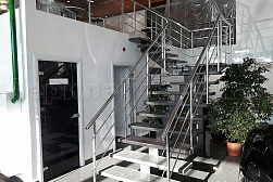 Перила для лестниц из металла в Самаре. Готовые проекты ПерилаГлавСнаб - фото 18