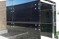 Стеклянные козырьки на спайдерах в Самаре. Готовые проекты ПерилаГлавСнаб - фото 4