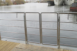 Ограждение лестницы от детей в Самаре. Готовые проекты ПерилаГлавСнаб - фото 2