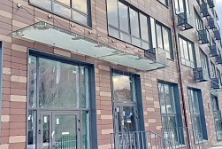 Стеклянные козырьки на вантах в Самаре. Готовые проекты ПерилаГлавСнаб - фото 2